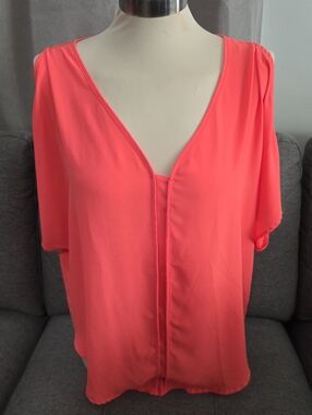 Astr Coral V-Neck Dolman Sleeve Blouse